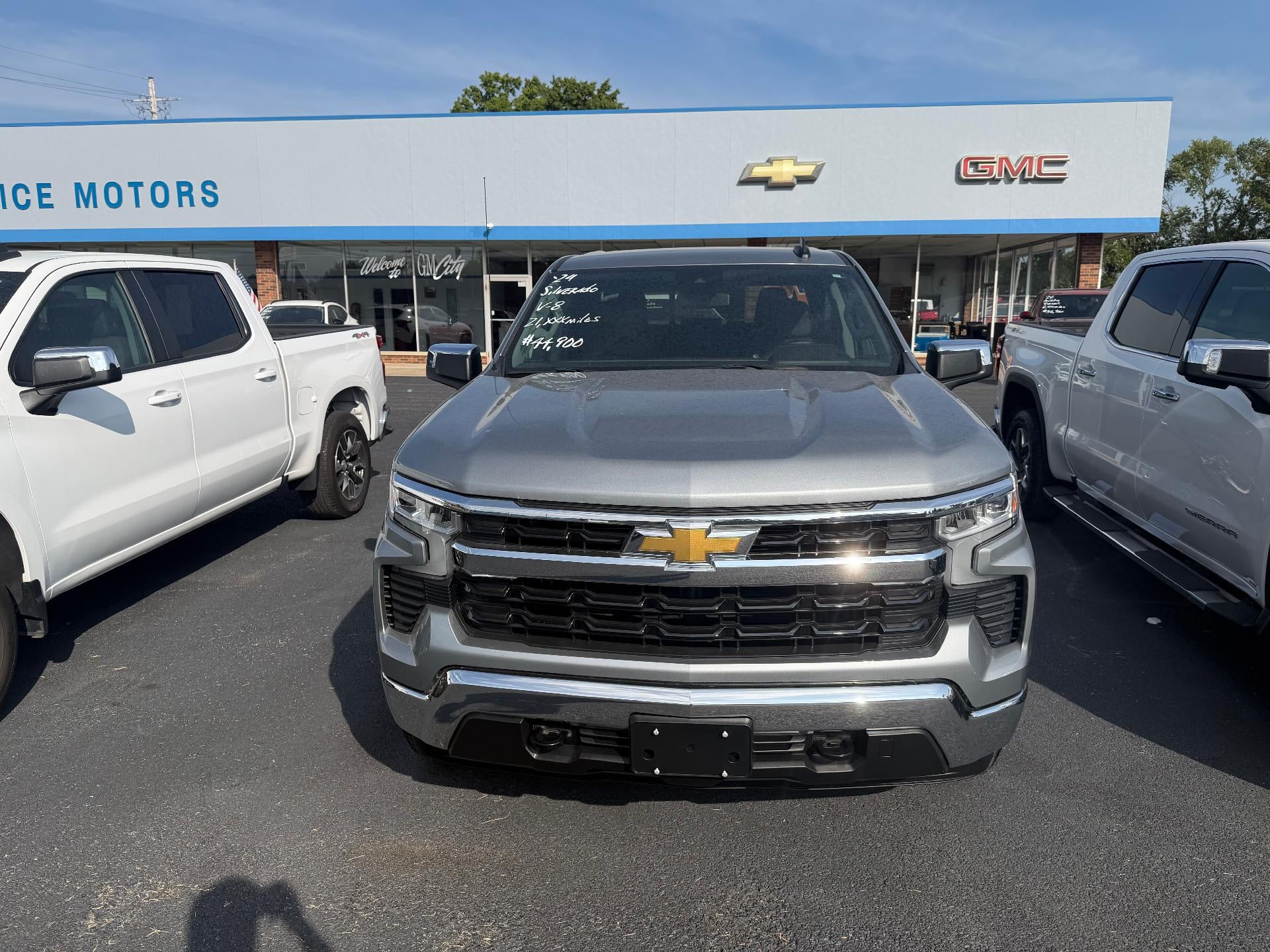 2024 Chevrolet Silverado 1500 LT