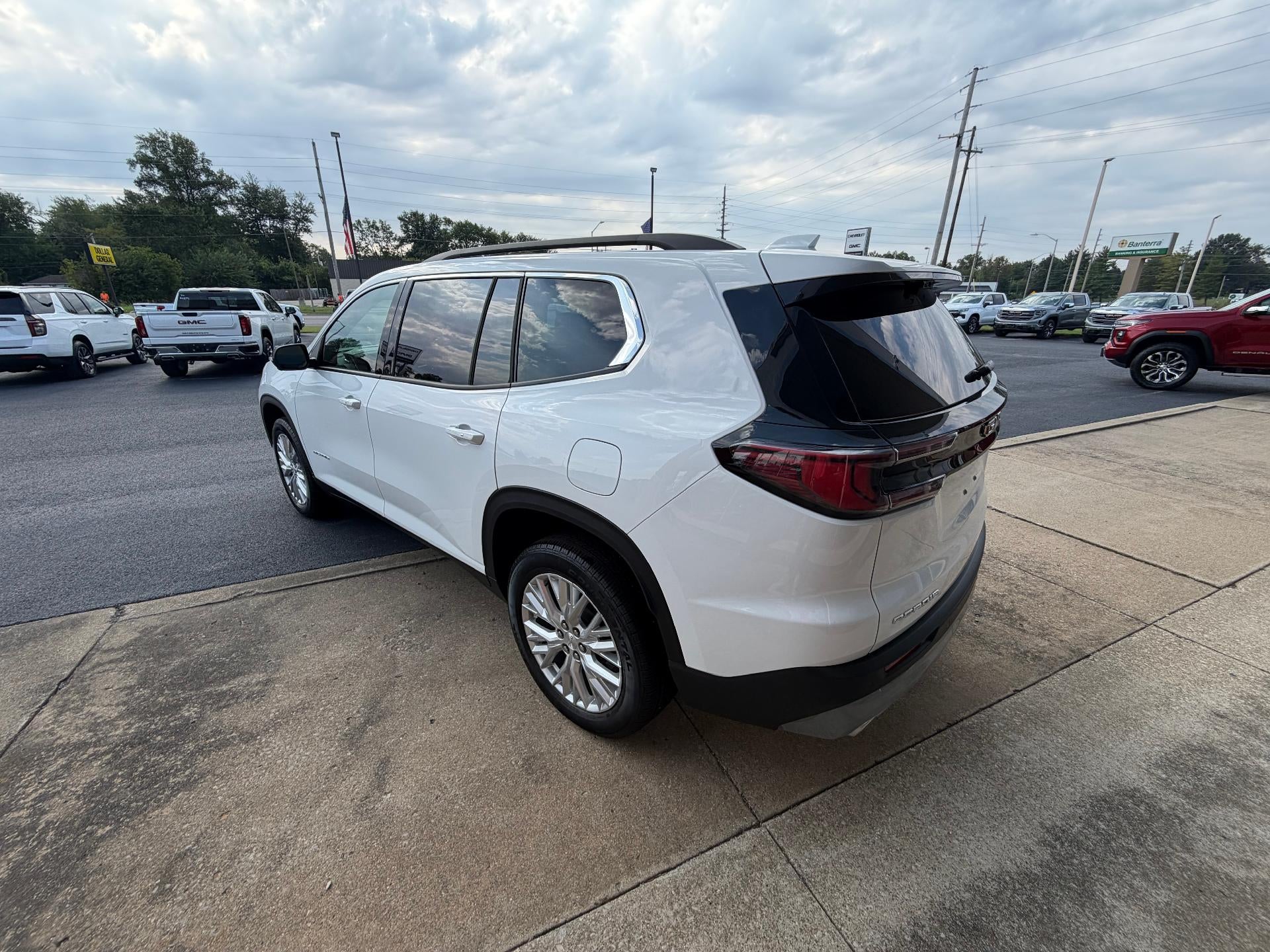 2027 GMC Acadia Elevation
