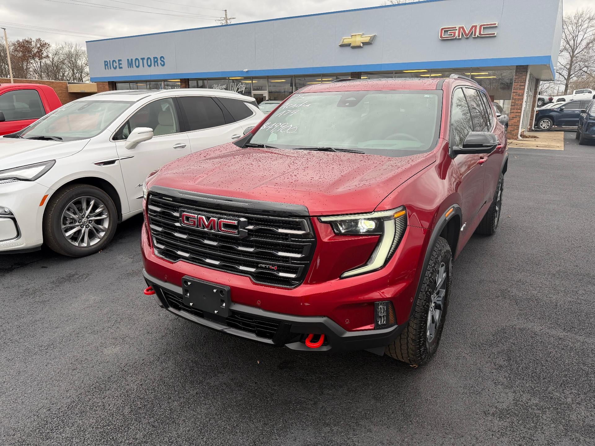2025 GMC Acadia AT4