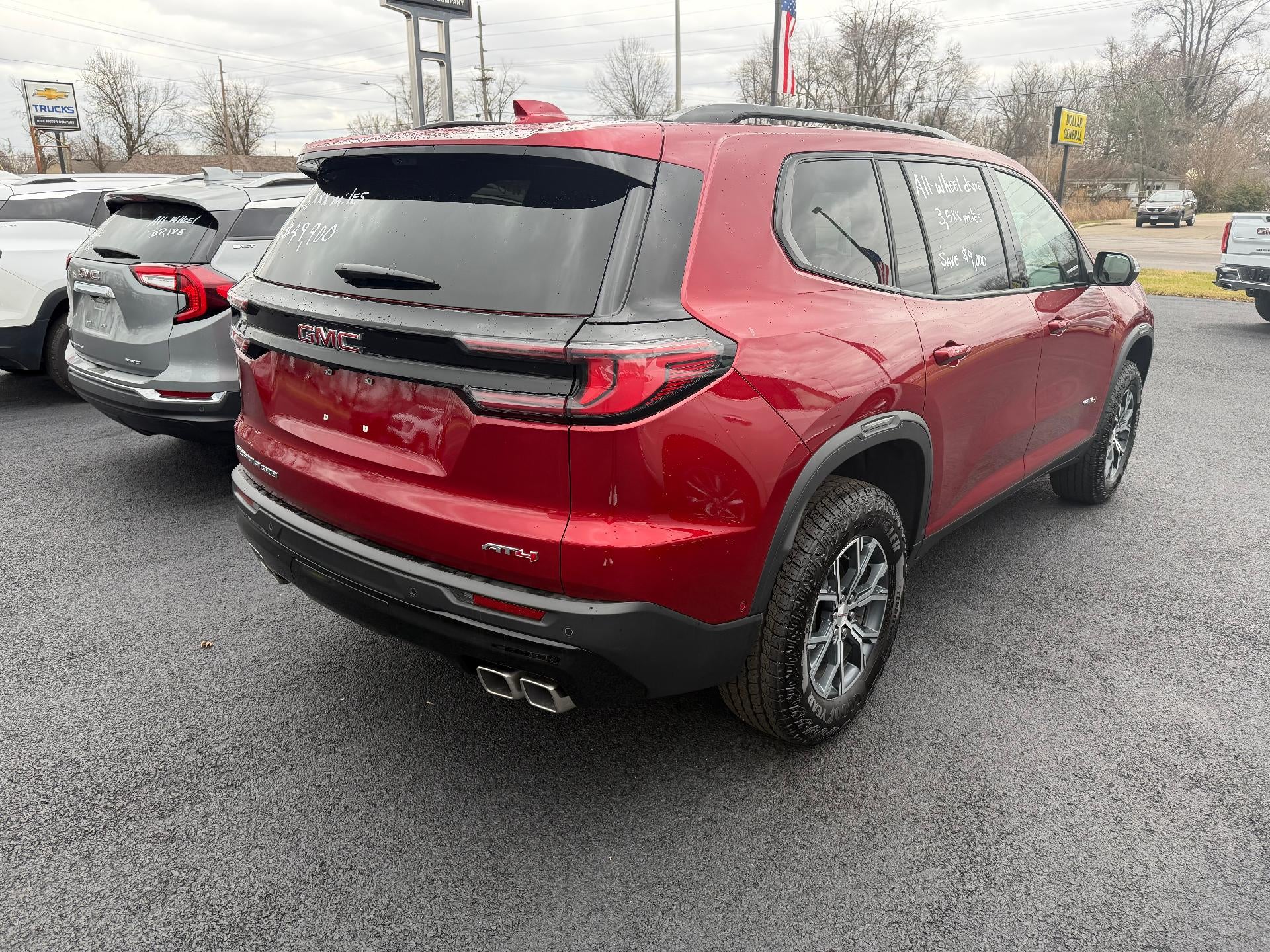 2025 GMC Acadia AT4