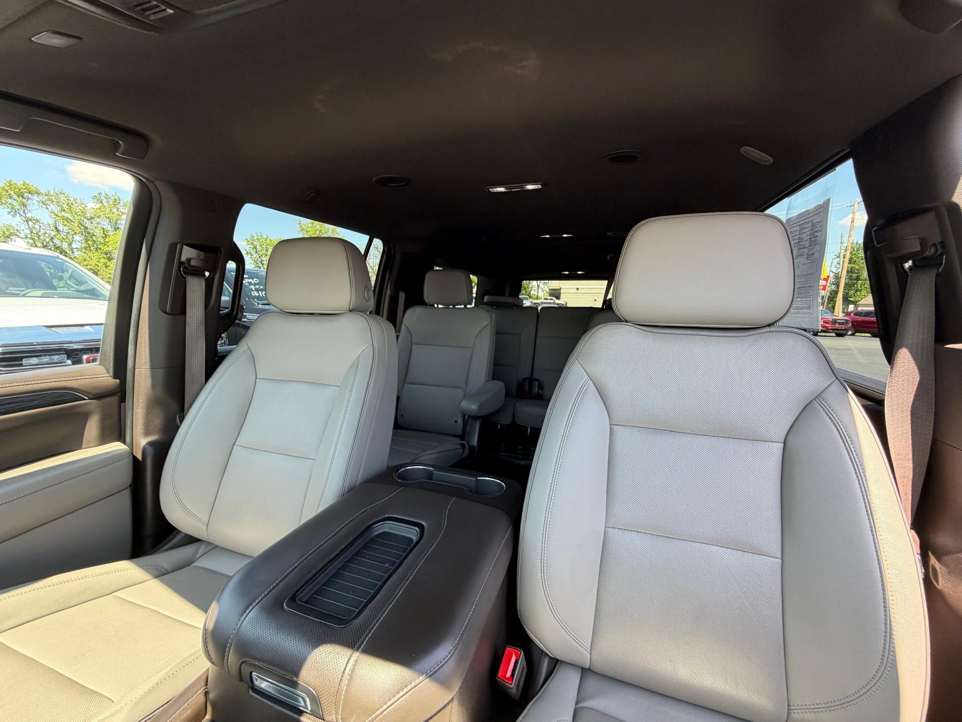 2022 GMC Yukon XL SLT