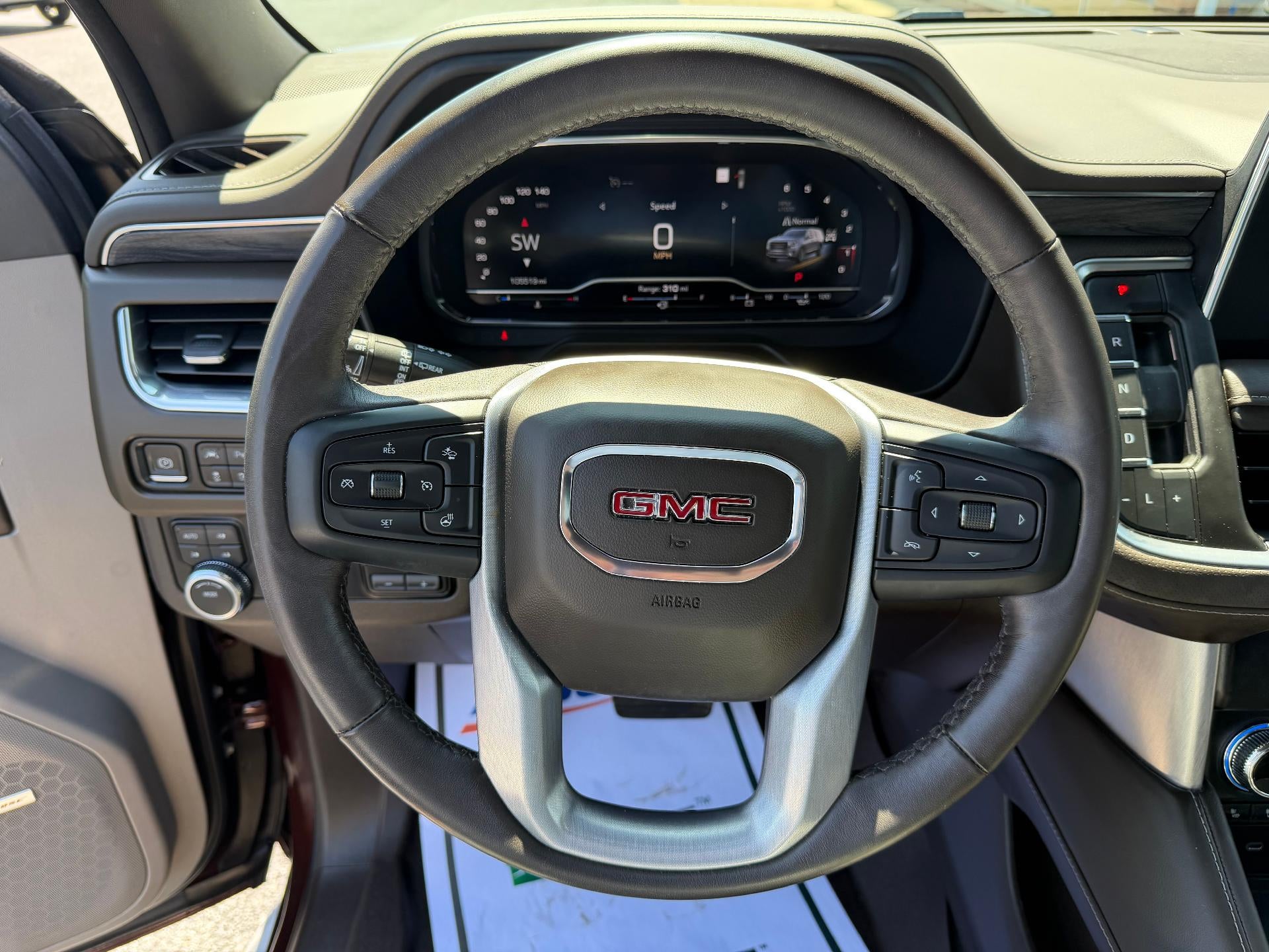 2022 GMC Yukon XL SLT