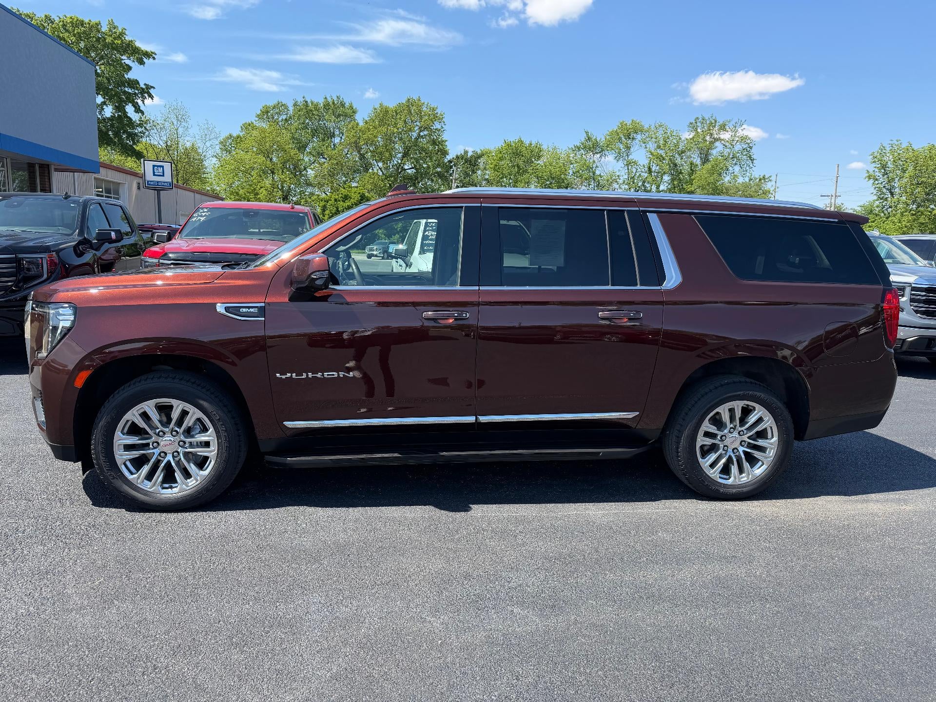 2022 GMC Yukon XL SLT