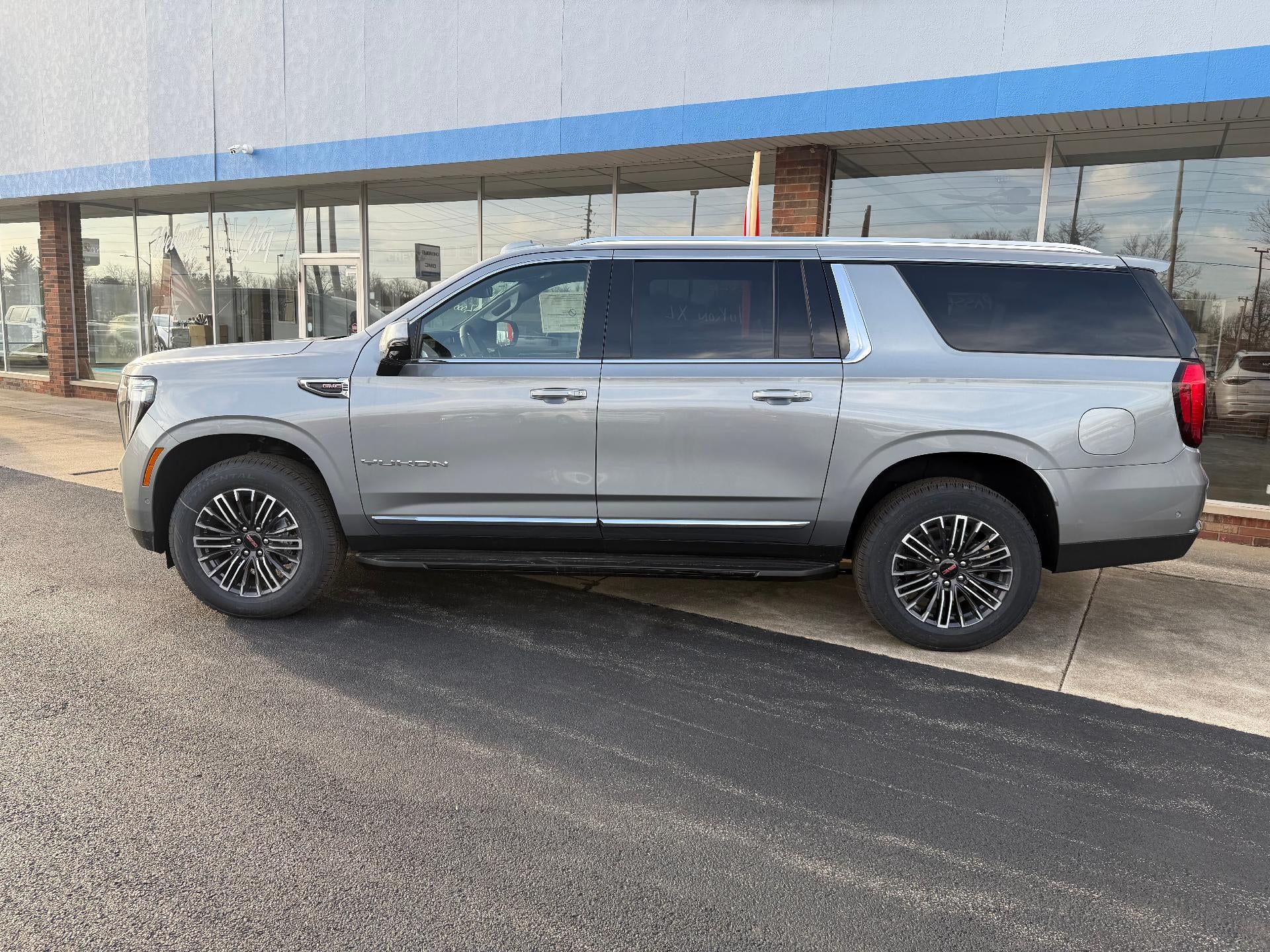 2026 GMC Yukon XL Elevation