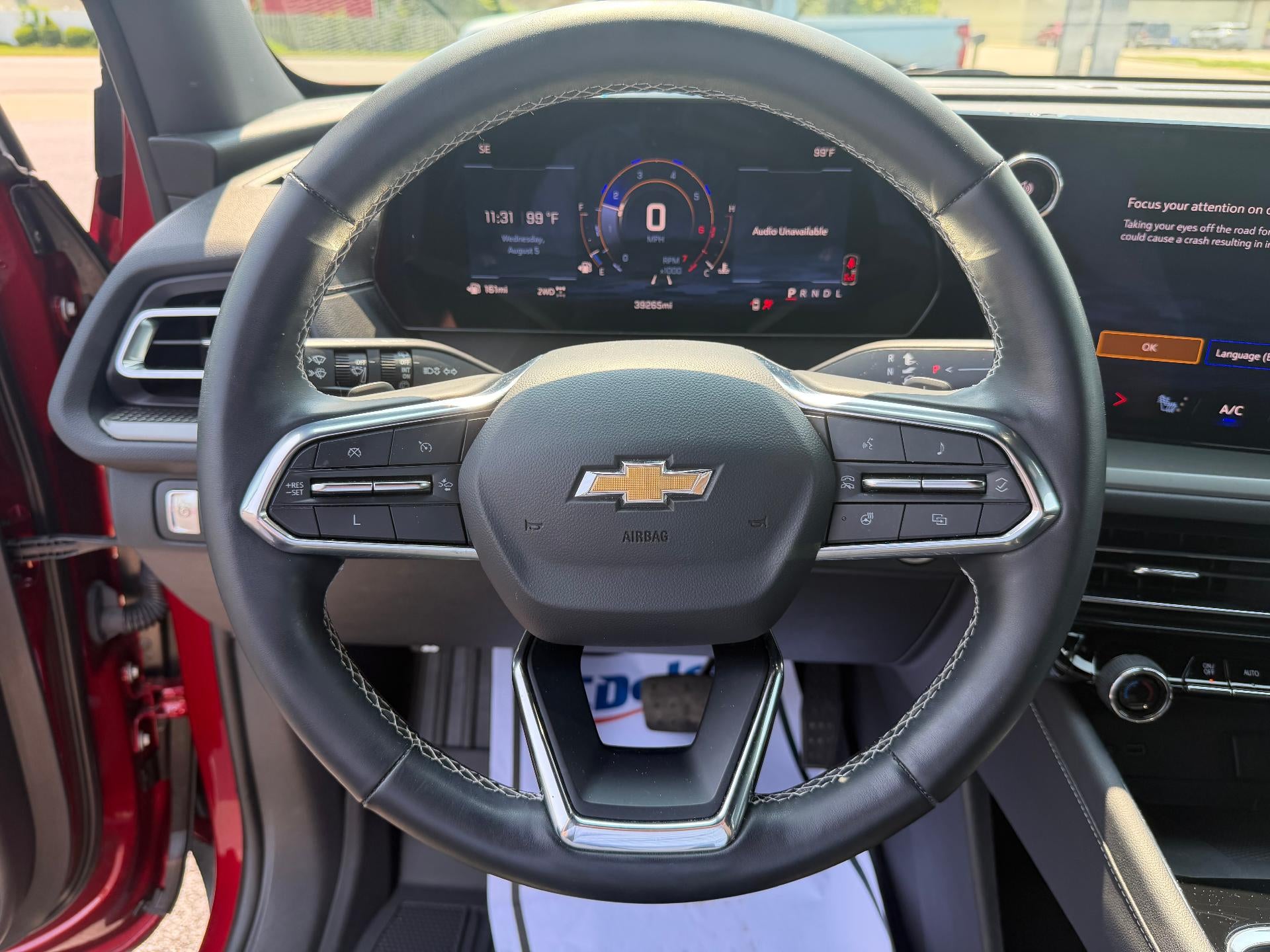 2025 Chevrolet Traverse LT
