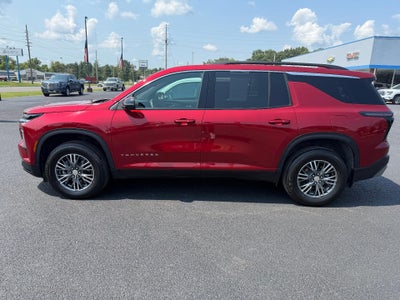 2025 Chevrolet Traverse LT