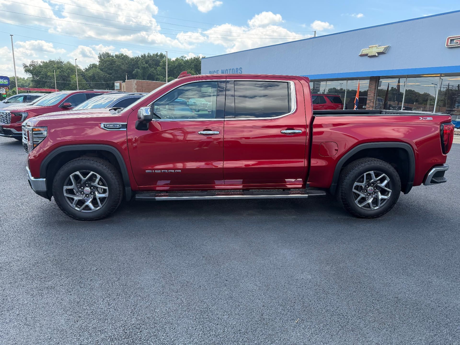 2023 GMC Sierra 1500 SLT