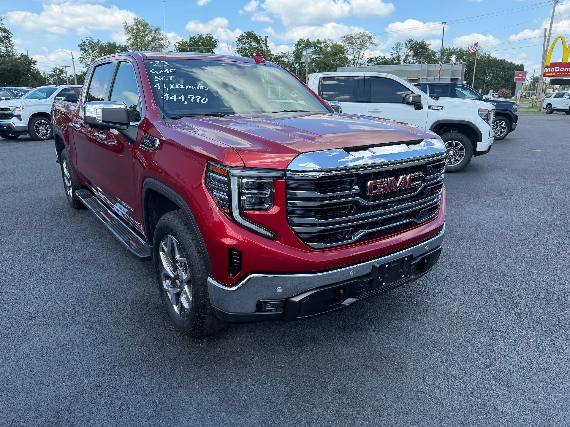2023 GMC Sierra 1500 SLT