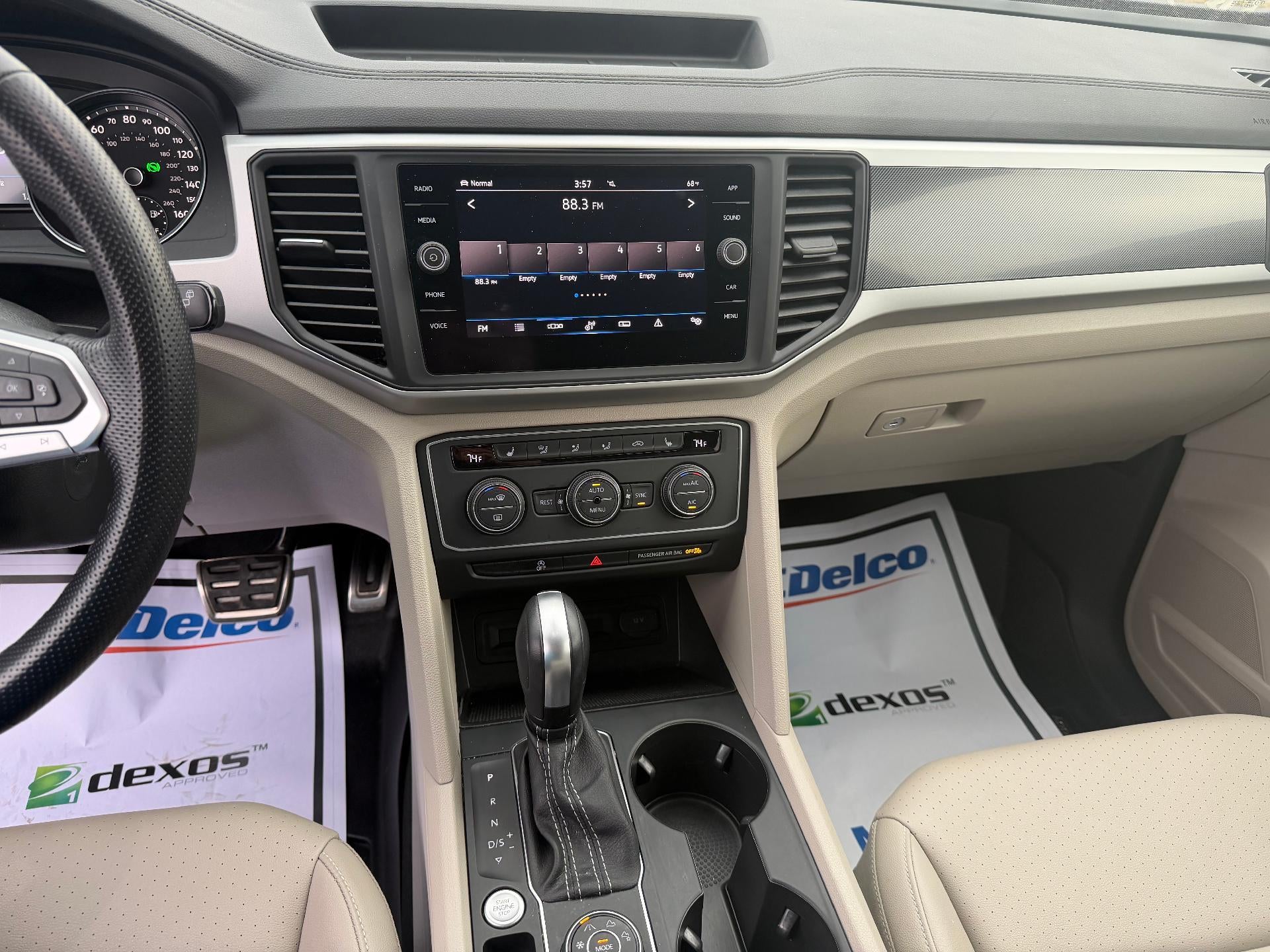 2021 Volkswagen Atlas 3.6L V6 SE w/Technology R-Line