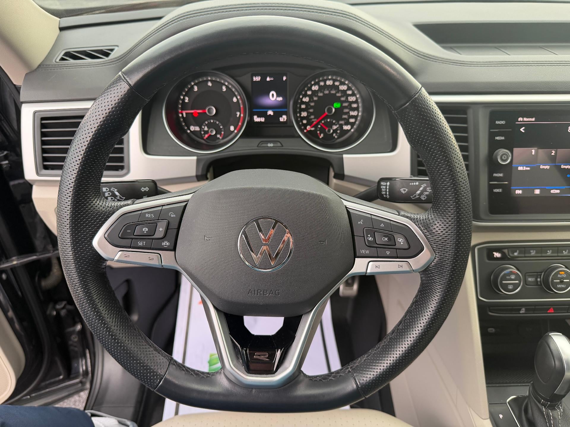 2021 Volkswagen Atlas 3.6L V6 SE w/Technology R-Line