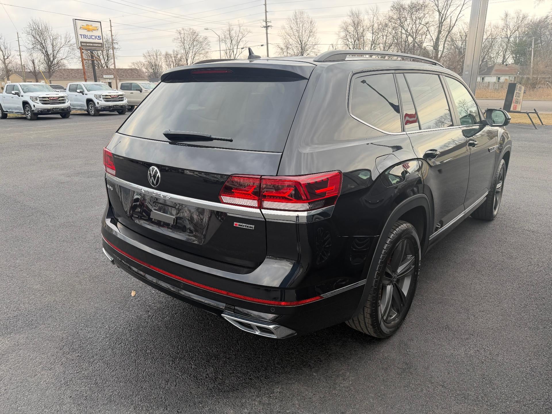 2021 Volkswagen Atlas 3.6L V6 SE w/Technology R-Line