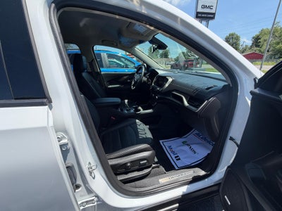 2023 GMC Terrain Denali
