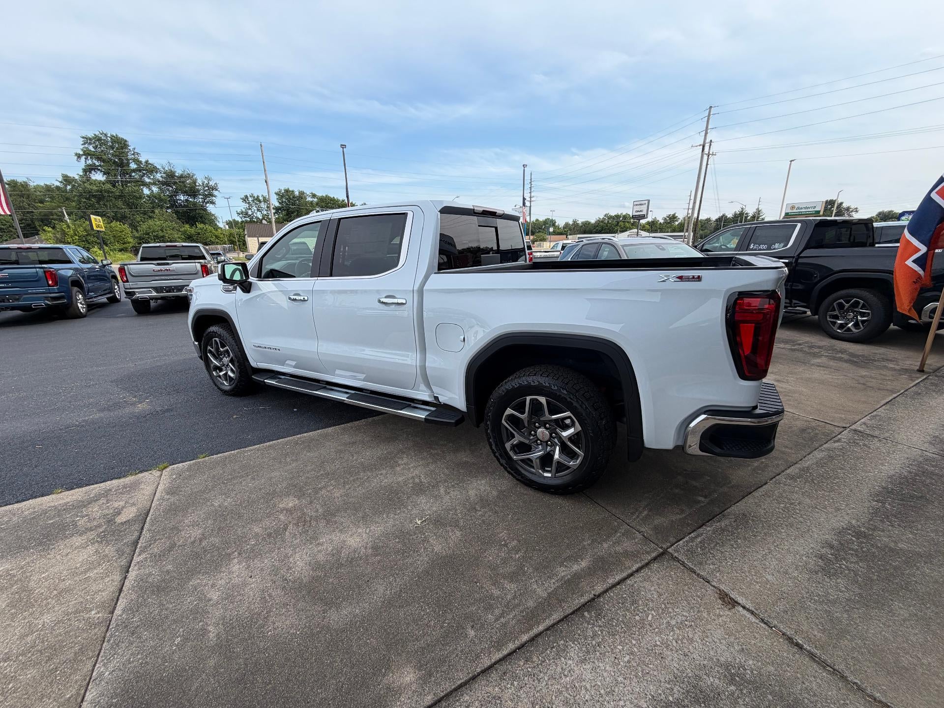 2026 GMC Sierra 1500 SLT