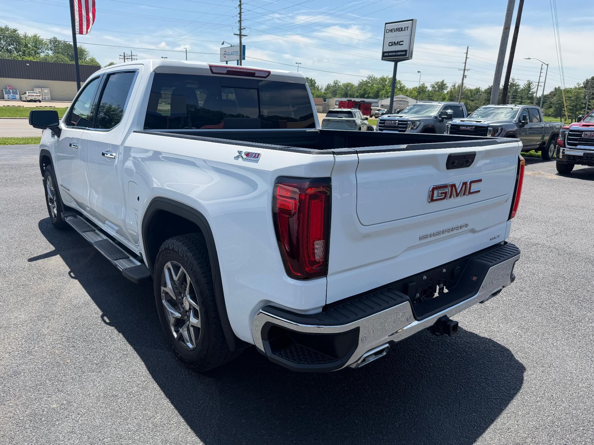 2022 GMC Sierra 1500 SLT