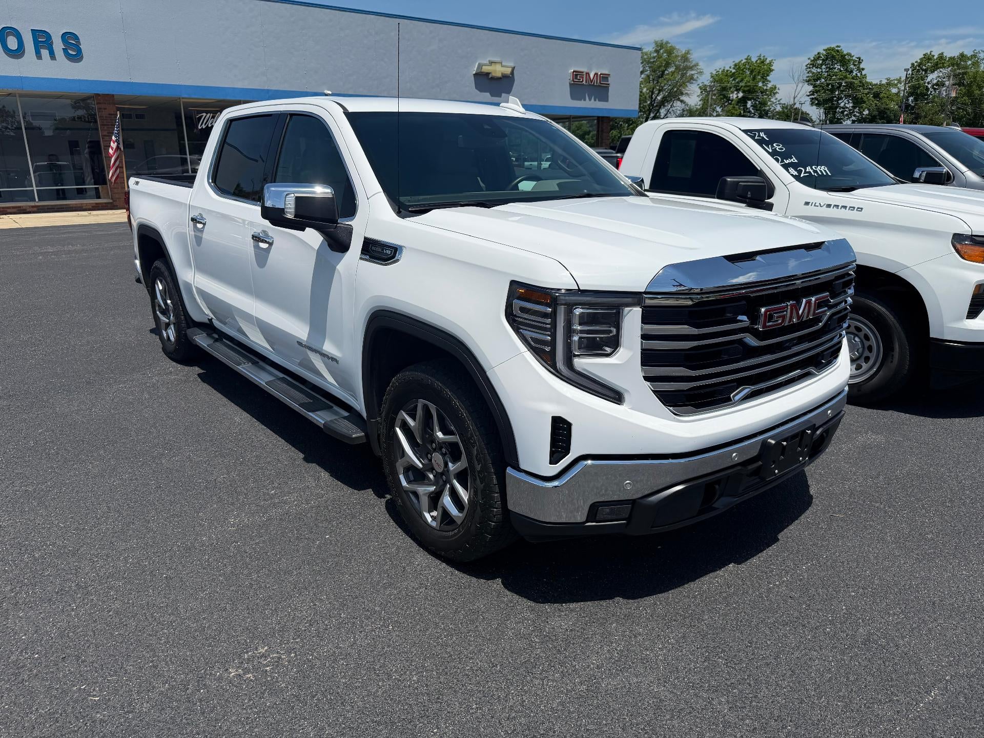 2022 GMC Sierra 1500 SLT