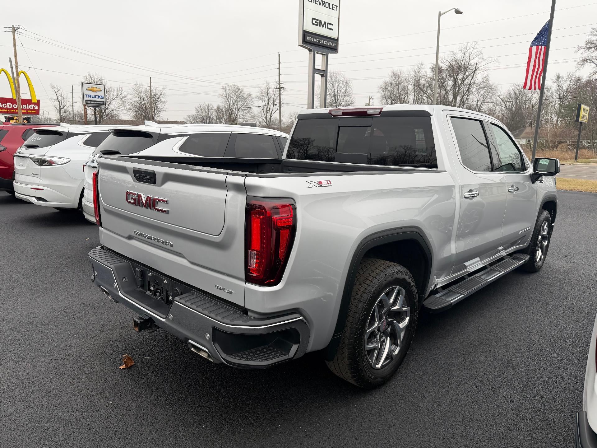 2022 GMC Sierra 1500 SLT