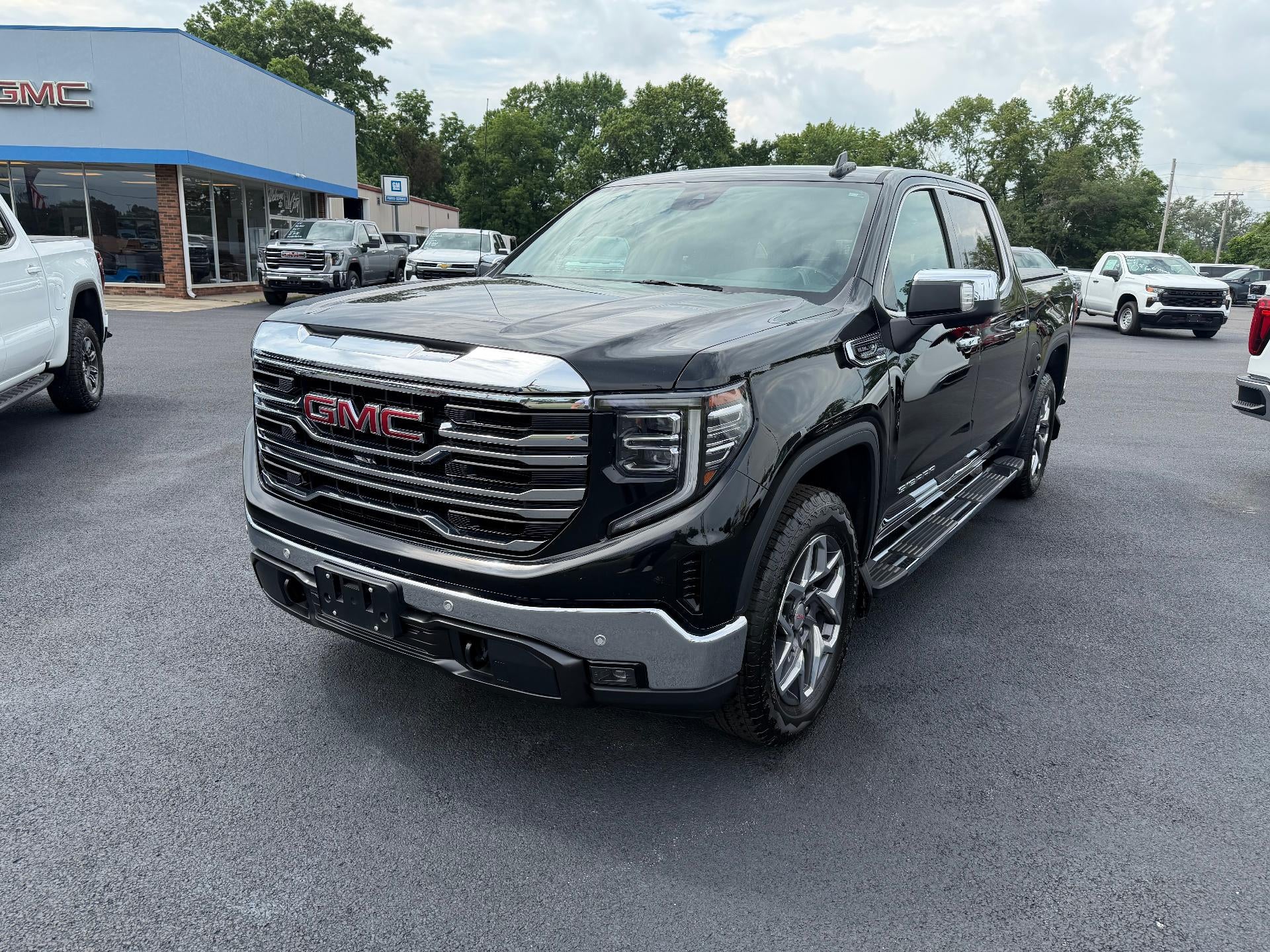 2022 GMC Sierra 1500 SLT