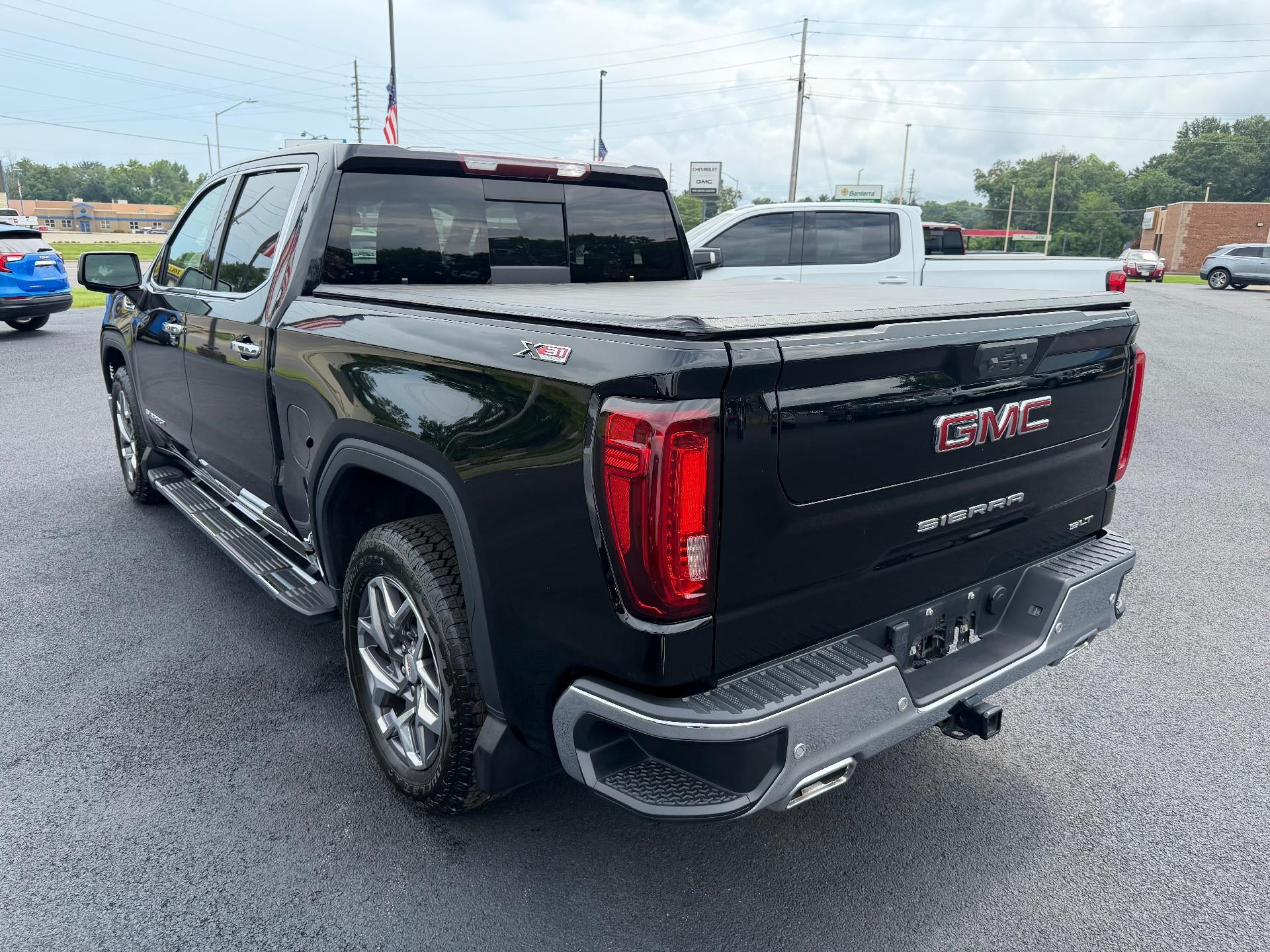 2022 GMC Sierra 1500 SLT