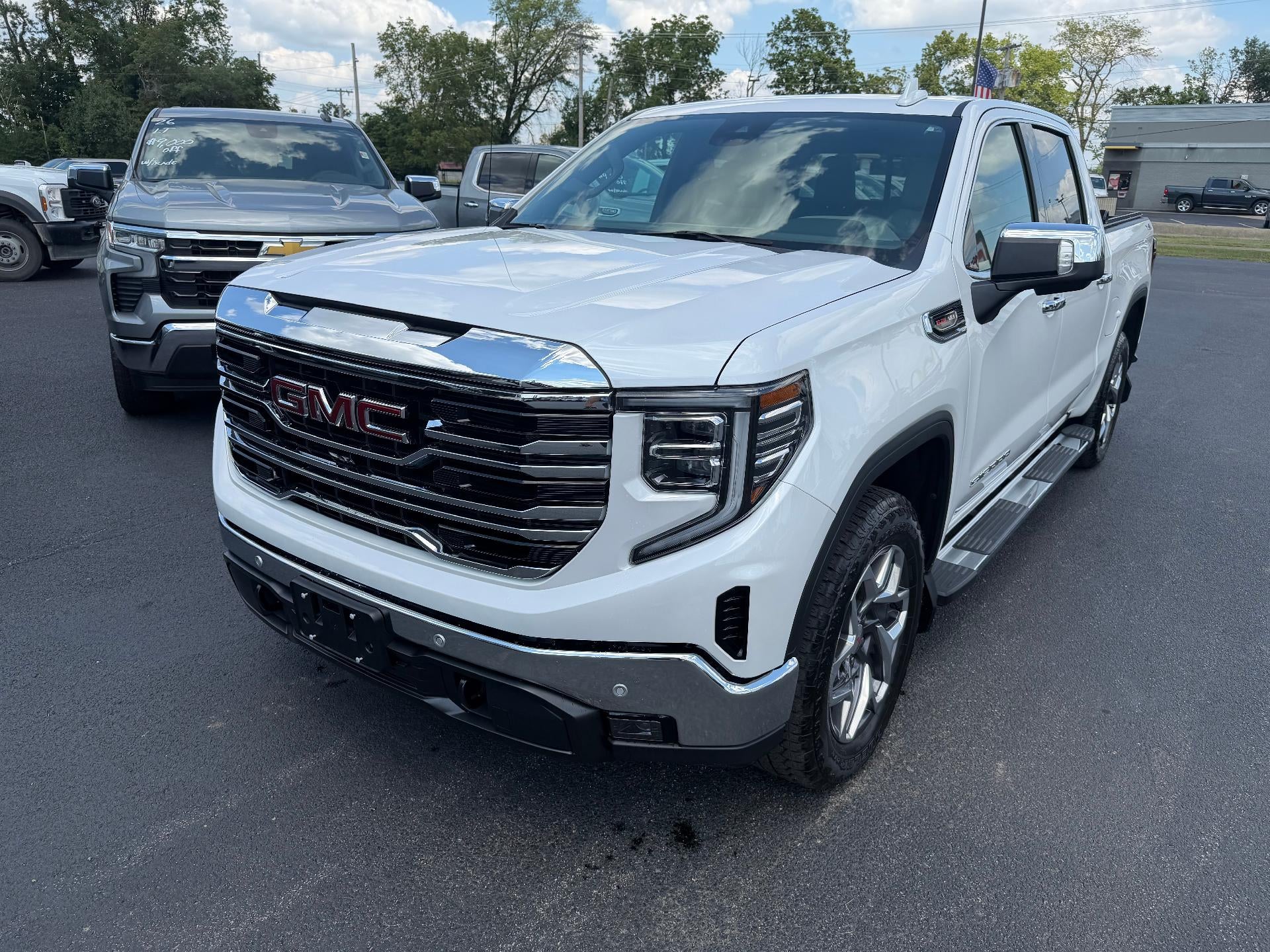 2024 GMC Sierra 1500 SLT