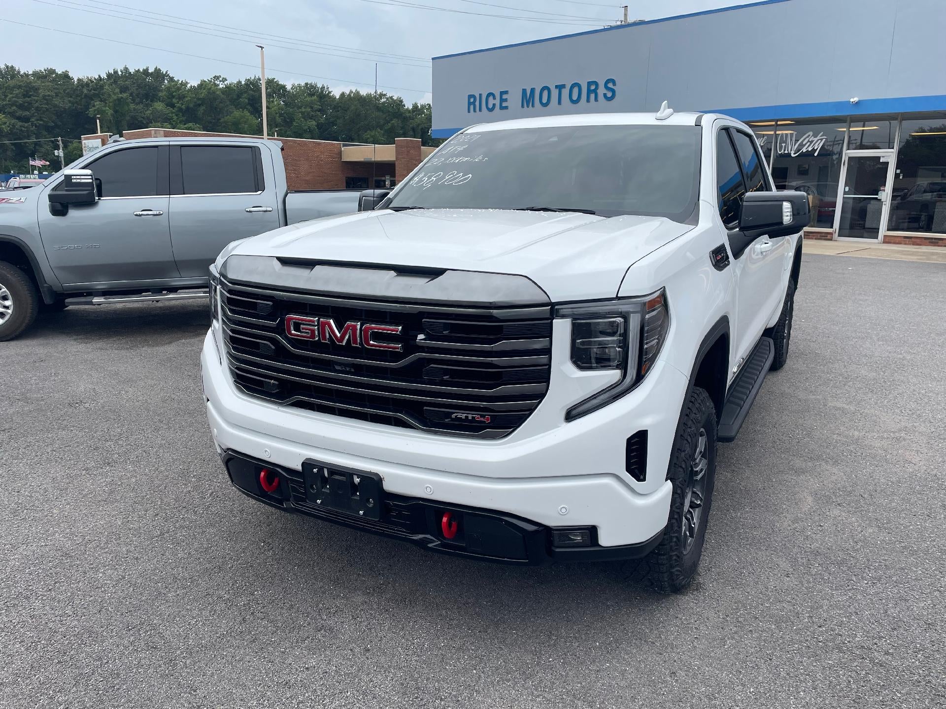 2024 GMC Sierra 1500 AT4
