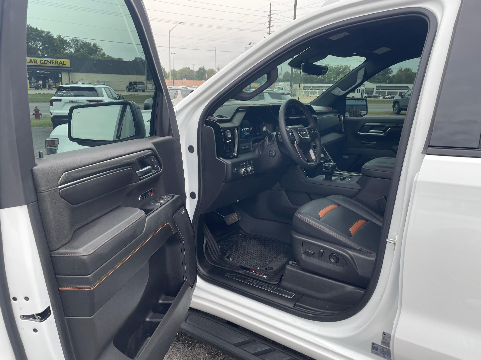 2024 GMC Sierra 1500 AT4