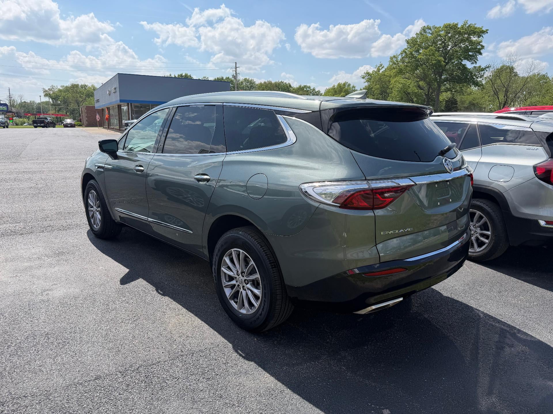 2023 Buick Enclave Essence